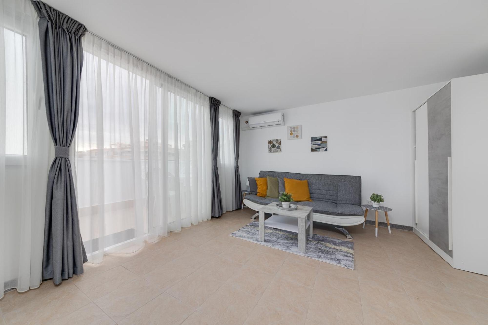 Cosy Apartment Near The Sea Торевьиа Экстерьер фото