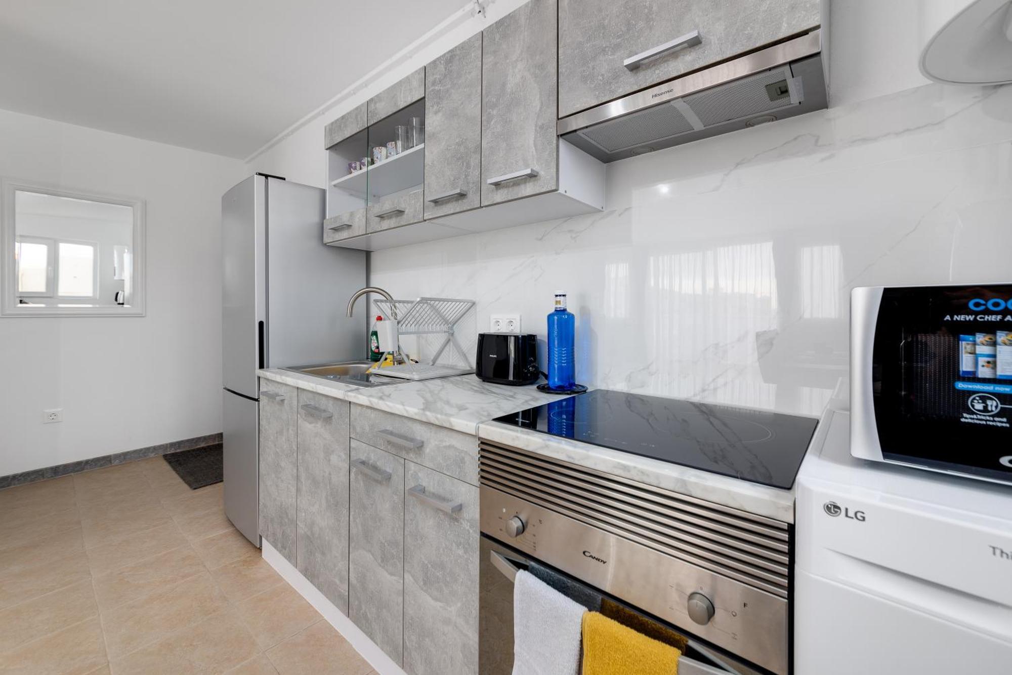 Cosy Apartment Near The Sea Торевьиа Экстерьер фото
